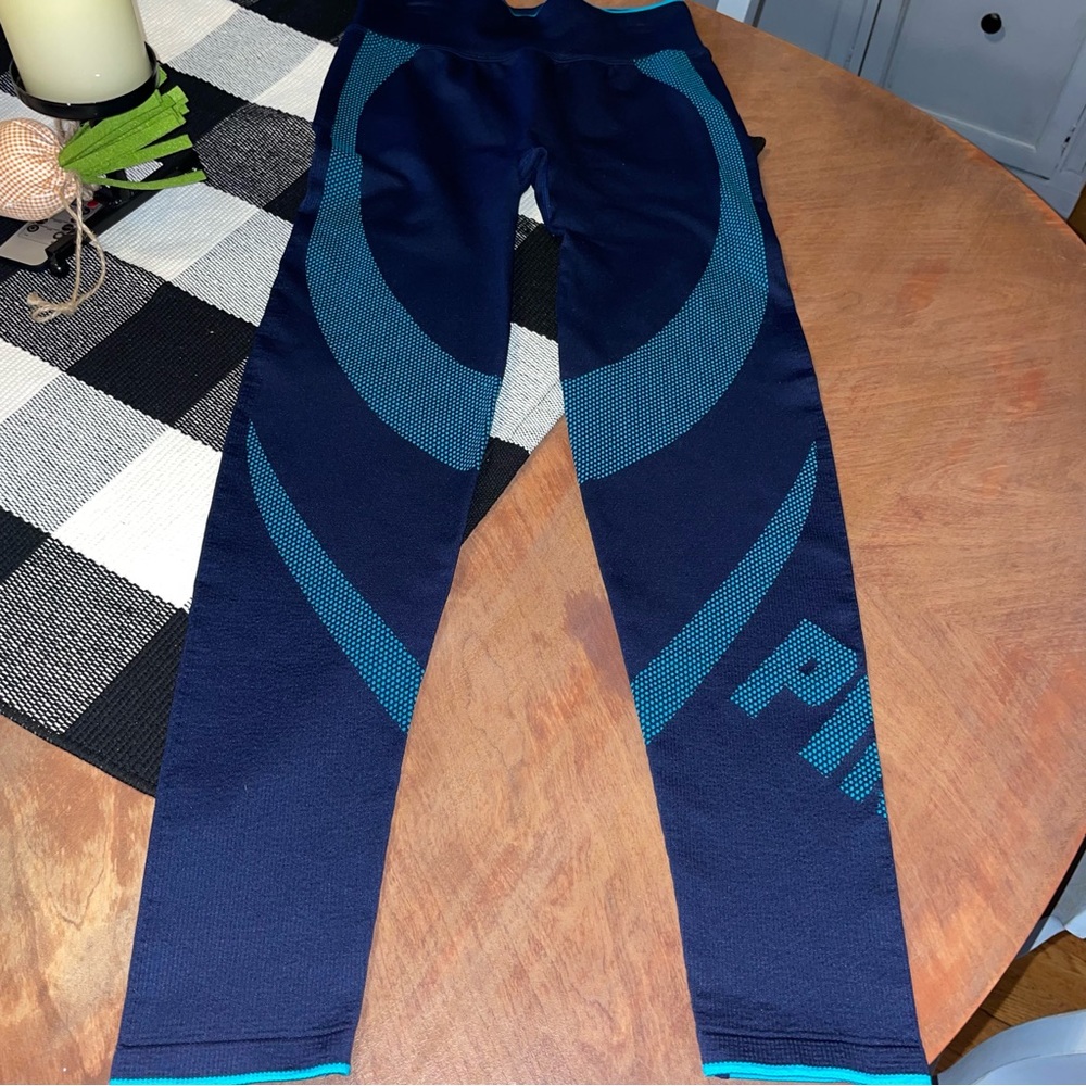 PINK Active Leggings sz M